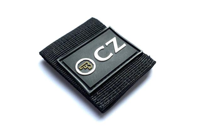 Крепеж за колан с лого CZ